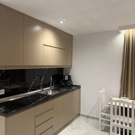Apartament Eri *